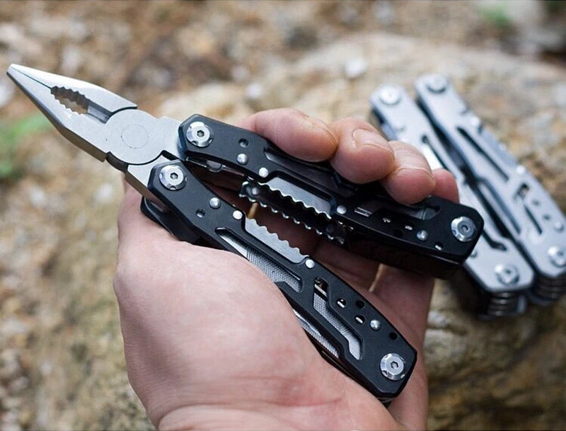 Multifunctional Pliers Folding Pliers Multi-tool Pocket Knife Pliers Outdoor Portable Folding Plier Multipurpose Repair Tools